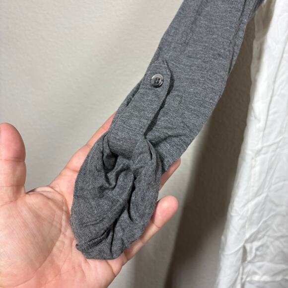 Splendid Medium Combo Roll Tab Sleeves Blouse White Gray Colorblock Button Up - Picture 3 of 8